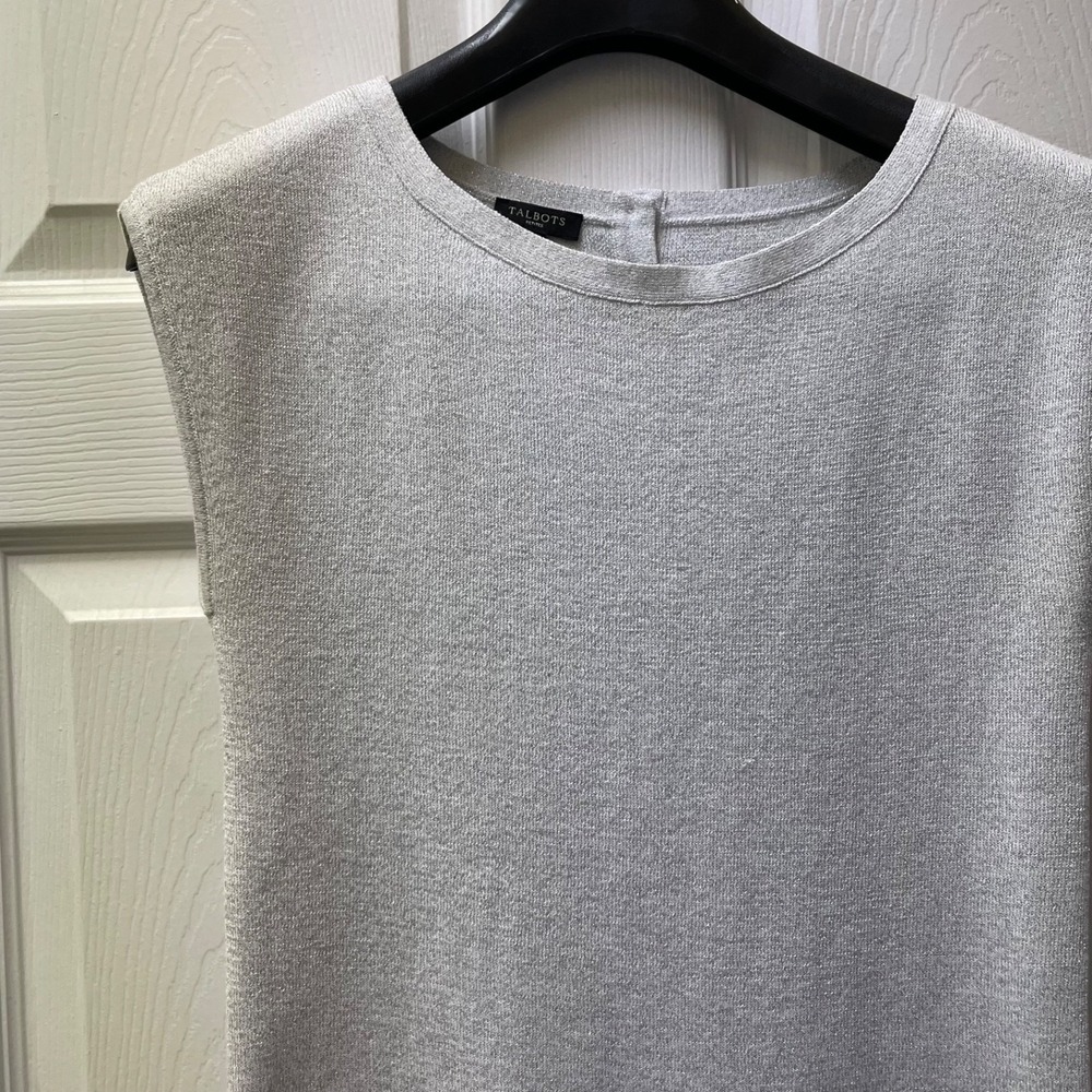 Talbots Petite Women'sā Small Petite Sleeveless Silver Metallic Sweater